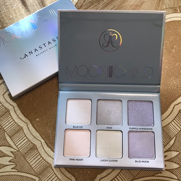 Anastasia Beverly Hills Other - Anastasia Moon Child Glow Kit